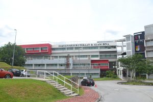 ukm-building4